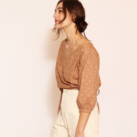 esby marie prairie reversible top in pecan size M - Picture 4 of 6